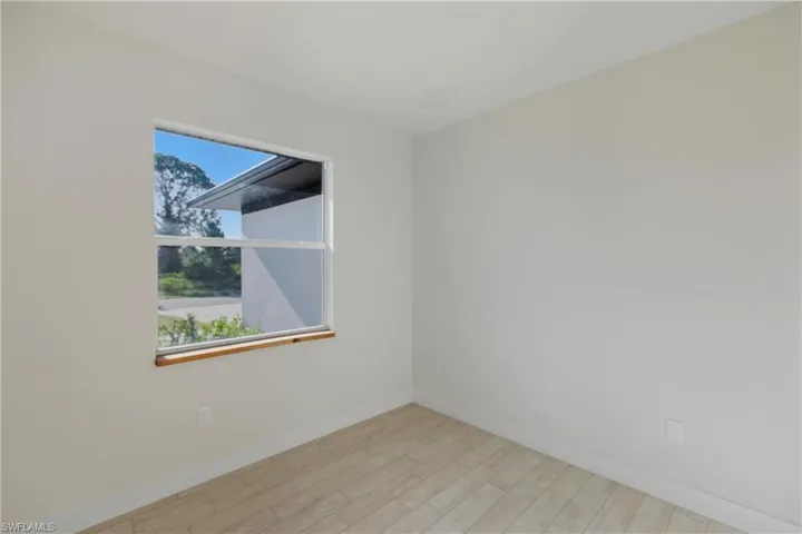 2705  64th W ST, Lehigh Acres, FL 33971