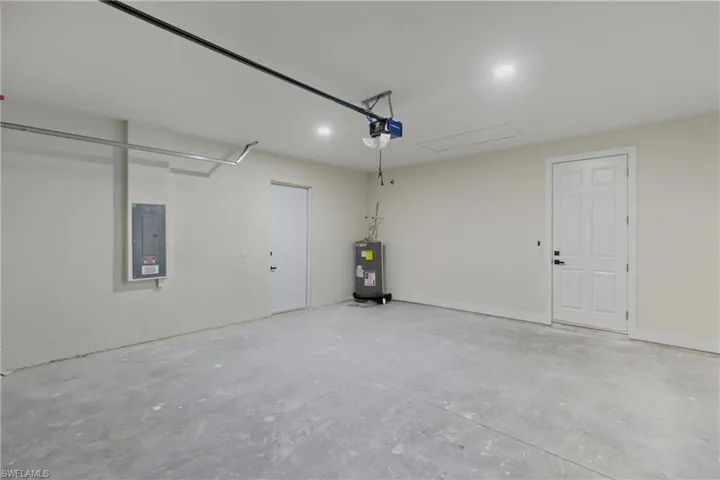 2705  64th W ST, Lehigh Acres, FL 33971