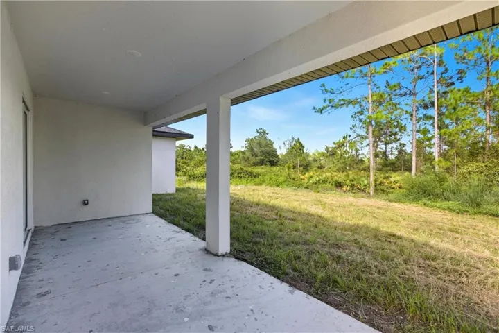 2705  64th W ST, Lehigh Acres, FL 33971