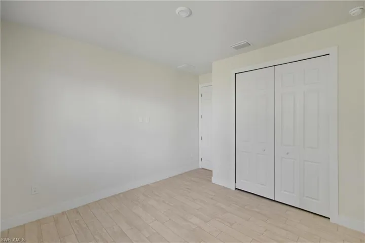2705  64th W ST, Lehigh Acres, FL 33971
