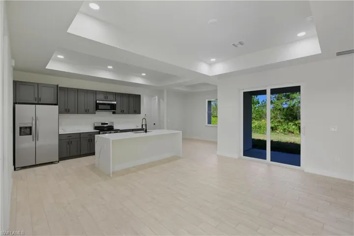 2705  64th W ST, Lehigh Acres, FL 33971