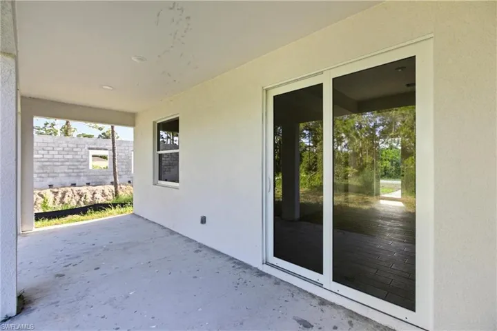 2705  64th W ST, Lehigh Acres, FL 33971