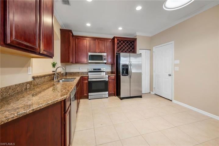 10011  Ravello  BLVD, Fort Myers, FL 33905