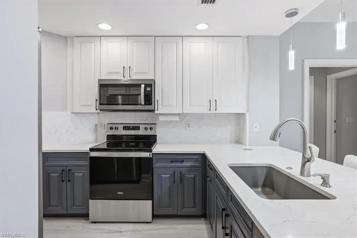 5781 Cape Harbour Dr 906, Cape Coral, Florida 33914