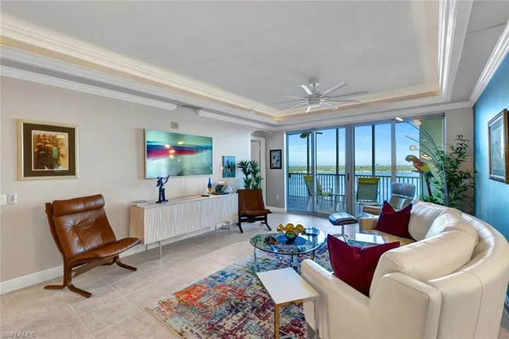 2745  1st  ST, Fort Myers, FL 33916