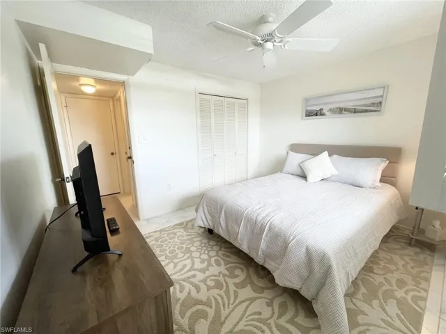 5435 Rattlesnake Hammock Rd # 202, Naples, Florida 34113
