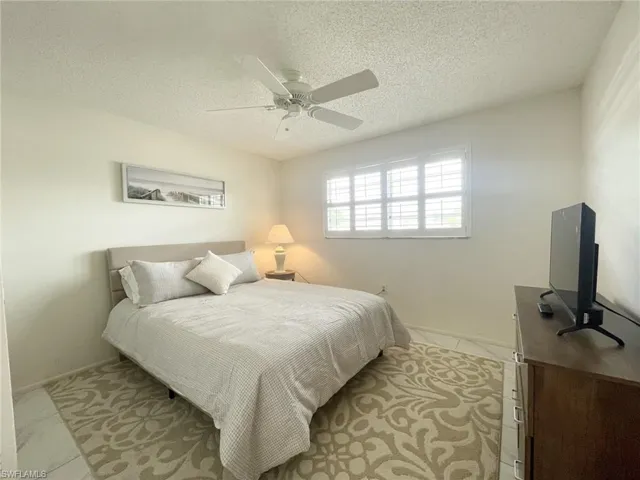 5435 Rattlesnake Hammock Rd # 202, Naples, Florida 34113