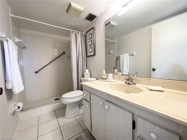 5435 Rattlesnake Hammock Rd # 202, Naples, Florida 34113