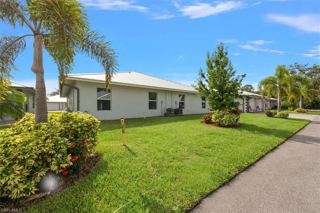 175 Village CIR, Labelle, FL 33935,2025000275