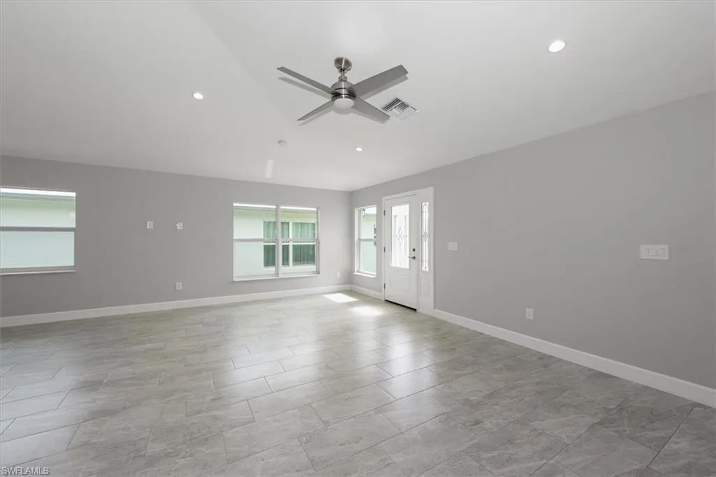 175 Village CIR, Labelle, FL 33935,2025000275