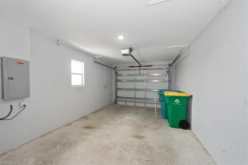 175 Village CIR, Labelle, FL 33935,2025000275