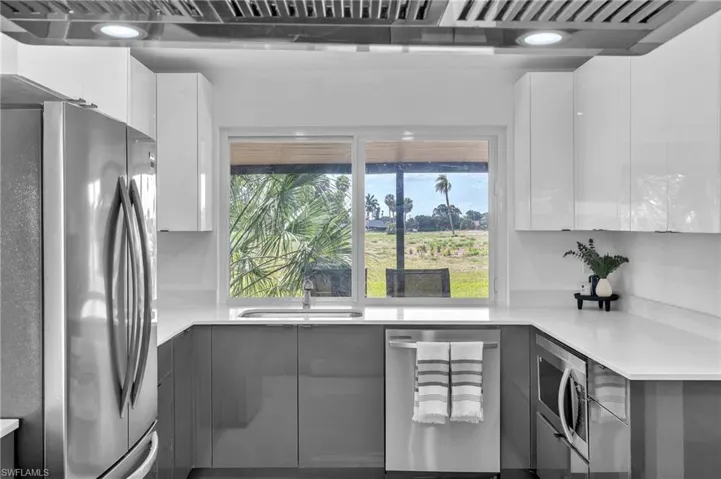 3745 SE 6th  AVE, Cape Coral, FL 33904