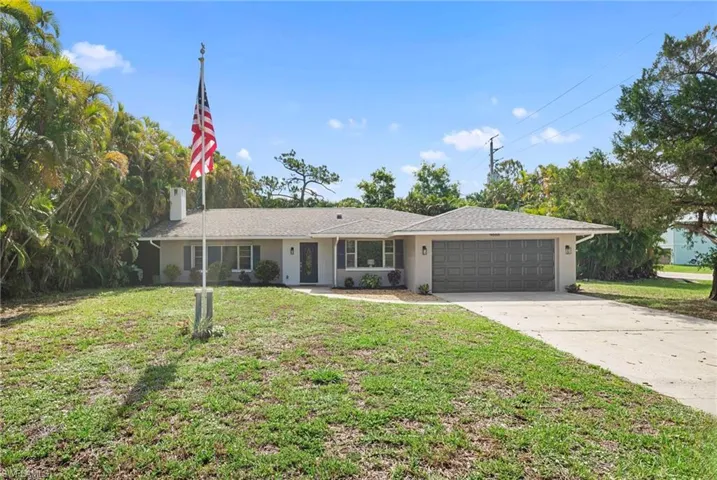 4688 Pembrooke Ln, Bonita Springs, Florida 34134