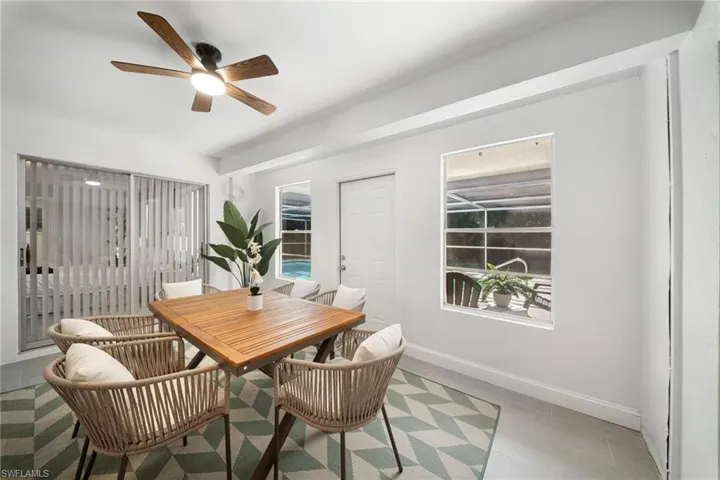 4688 Pembrooke Ln, Bonita Springs, Florida 34134