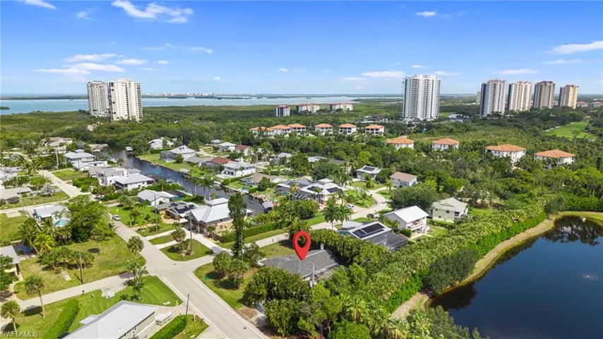 4688 Pembrooke Ln, Bonita Springs, Florida 34134