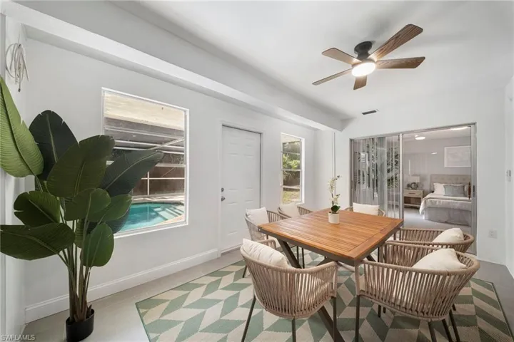 4688 Pembrooke Ln, Bonita Springs, Florida 34134