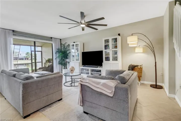 15586  Summit Place  CIR, Naples, FL 34119