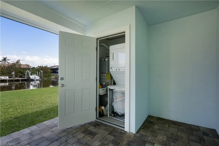 Outdoor Laundry Space
