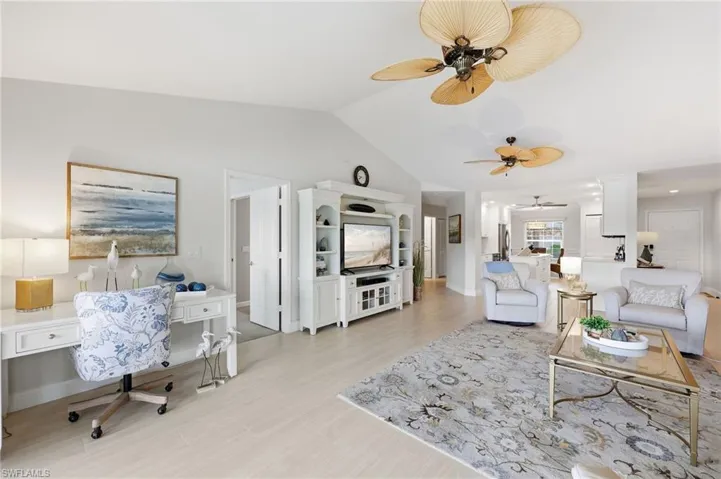 6260 Bellerive Ave 407, Naples, Florida 34119
