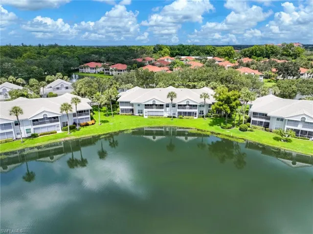 6260 Bellerive Ave 407, Naples, Florida 34119