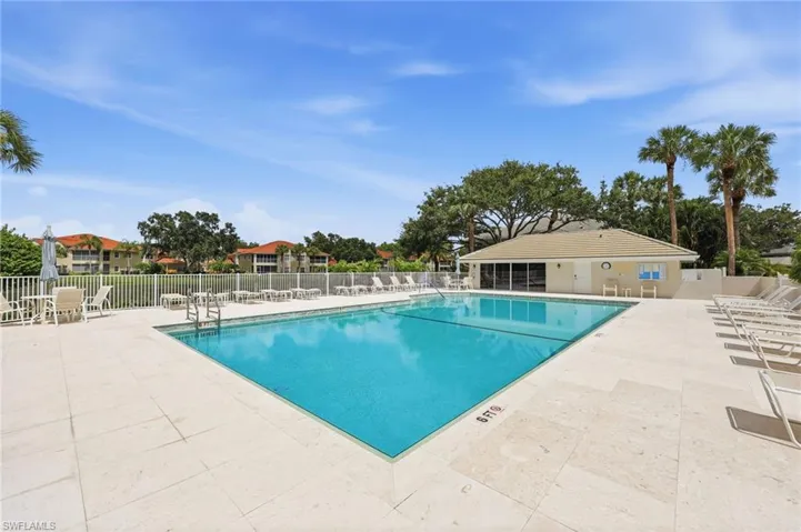 6260 Bellerive Ave 407, Naples, Florida 34119