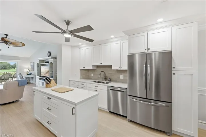 6260 Bellerive Ave 407, Naples, Florida 34119