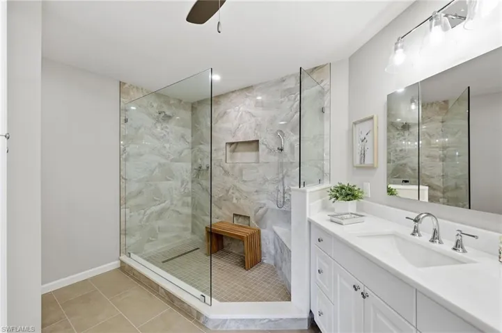 6260 Bellerive Ave 407, Naples, Florida 34119