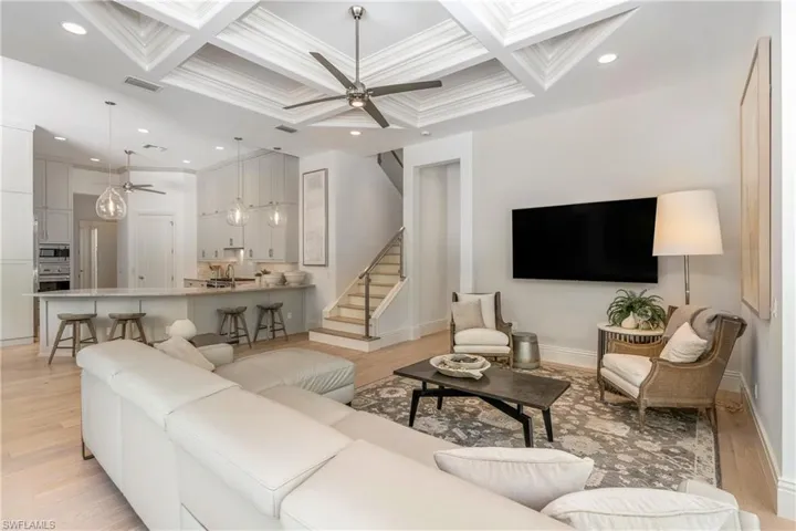 17014 Verona Ln, Naples, Florida 34110