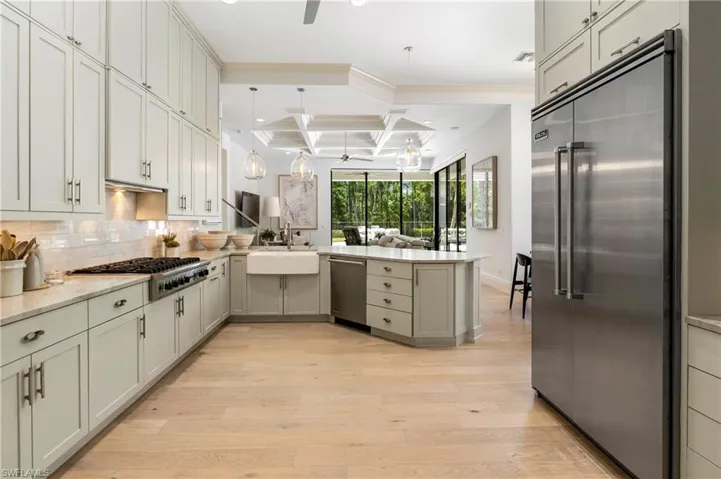17014 Verona Ln, Naples, Florida 34110