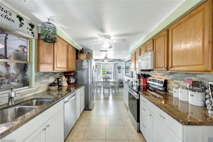 12315 Davis Blvd, Fort Myers, Florida 33905