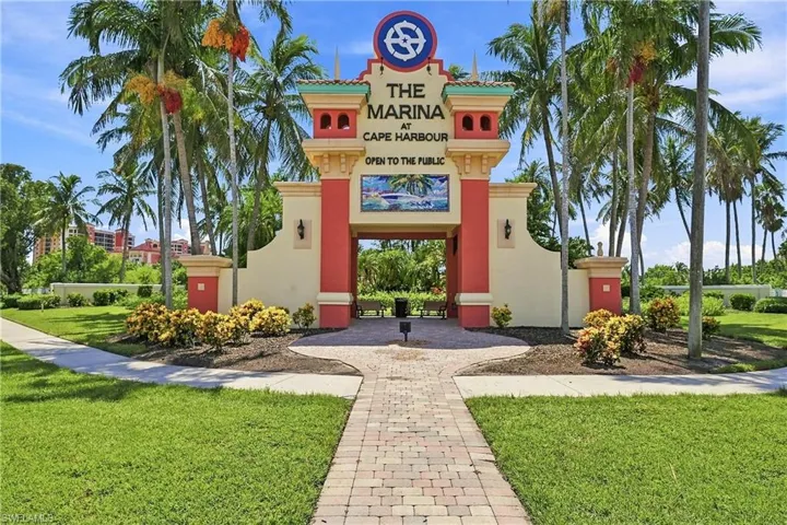 1729 El Dorado Pkwy W, Cape Coral, Florida 33914