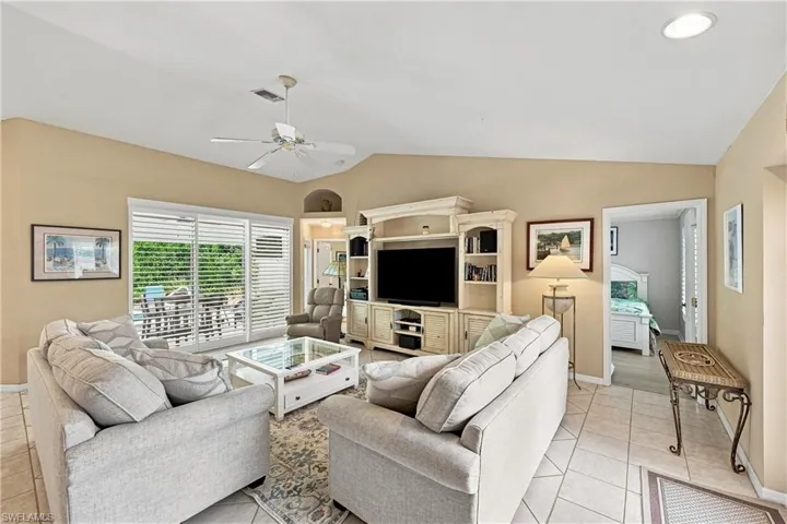 1729 El Dorado Pkwy W, Cape Coral, Florida 33914