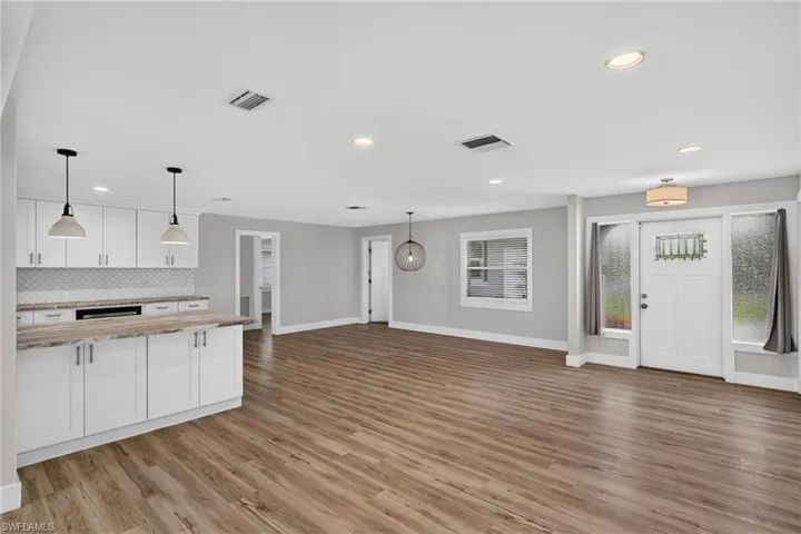 4957 Sorrento Ct, Cape Coral, Florida 33904