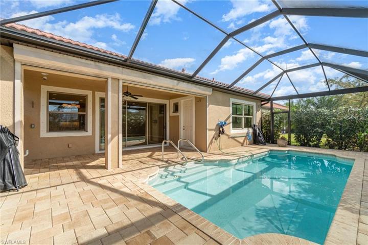 16365  Aberdeen  WAY, Naples, FL 34110