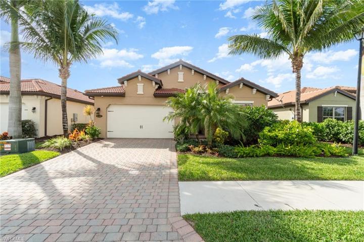 16365  Aberdeen  WAY, Naples, FL 34110