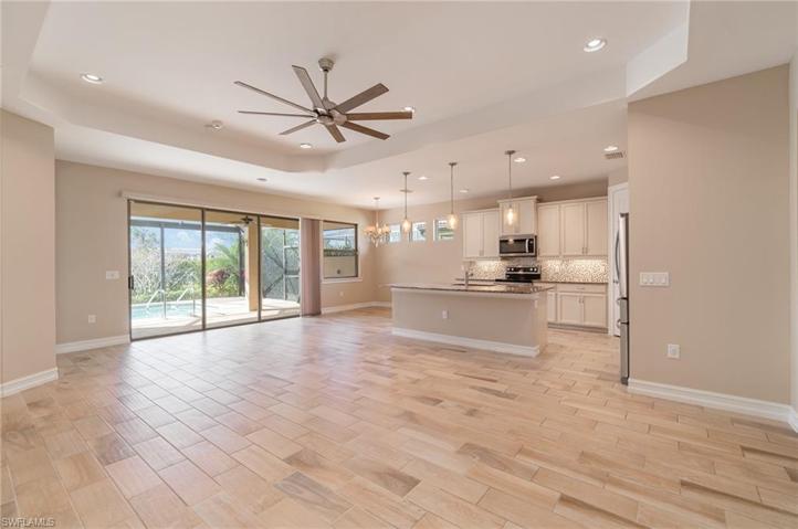 16365  Aberdeen  WAY, Naples, FL 34110