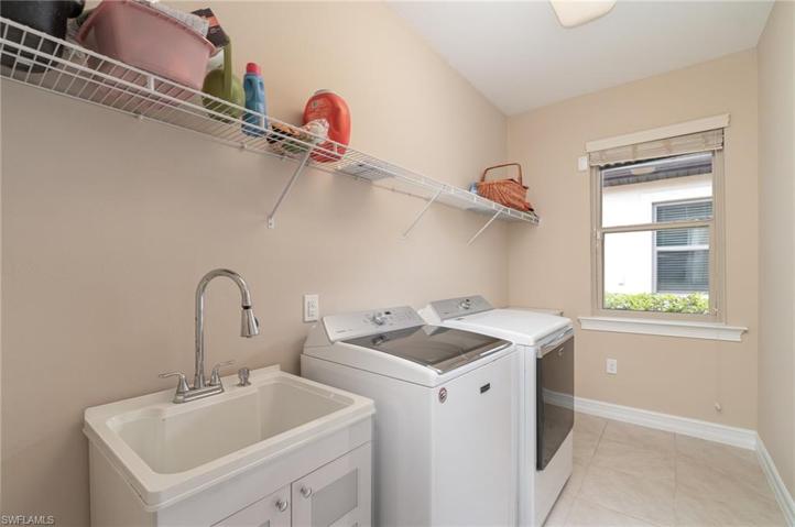 16365  Aberdeen  WAY, Naples, FL 34110