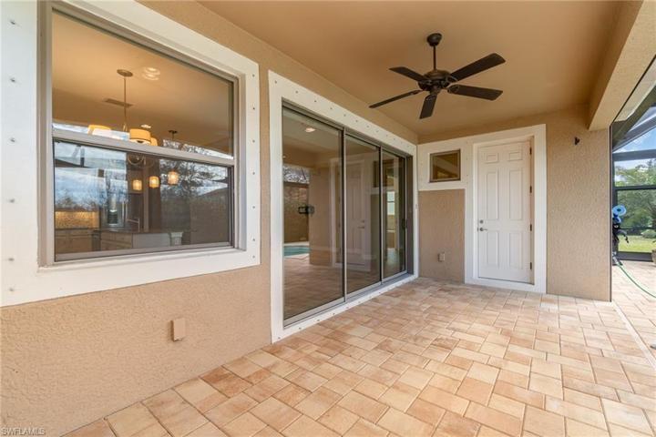 16365  Aberdeen  WAY, Naples, FL 34110
