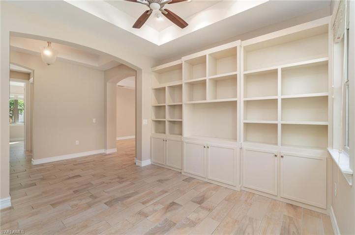 16365  Aberdeen  WAY, Naples, FL 34110