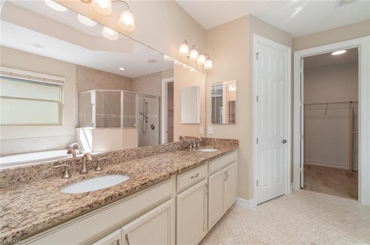 16365  Aberdeen  WAY, Naples, FL 34110