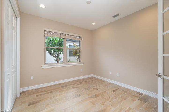 16365  Aberdeen  WAY, Naples, FL 34110