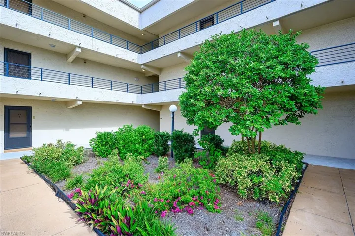3605  Boca Ciega  DR, Naples, FL 34112