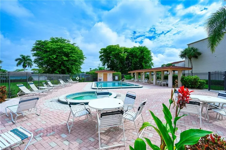 3605  Boca Ciega  DR, Naples, FL 34112