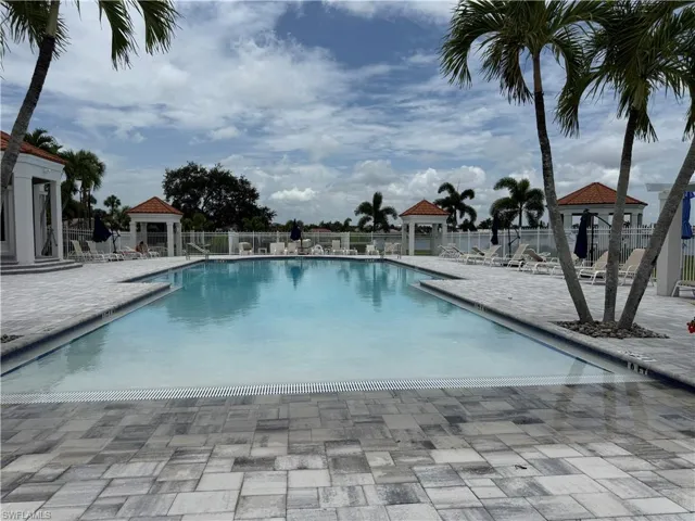 7750 Jewel Ln 103, Naples, Florida 34109