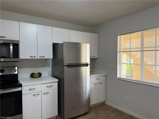 7750 Jewel Ln 103, Naples, Florida 34109