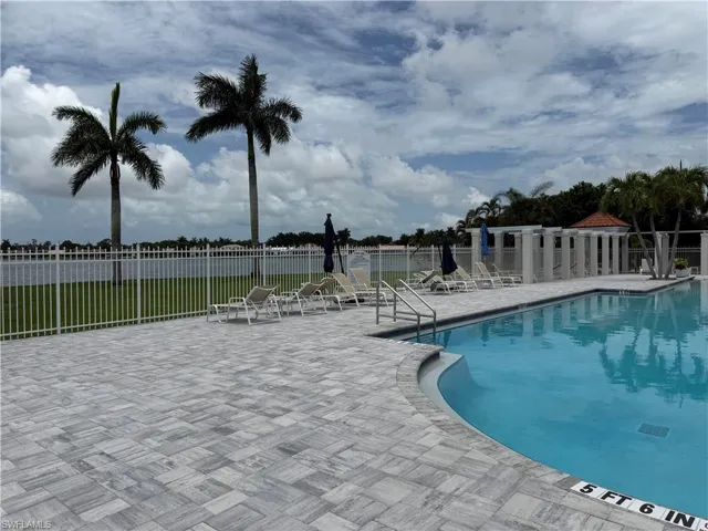 7750 Jewel Ln 103, Naples, Florida 34109