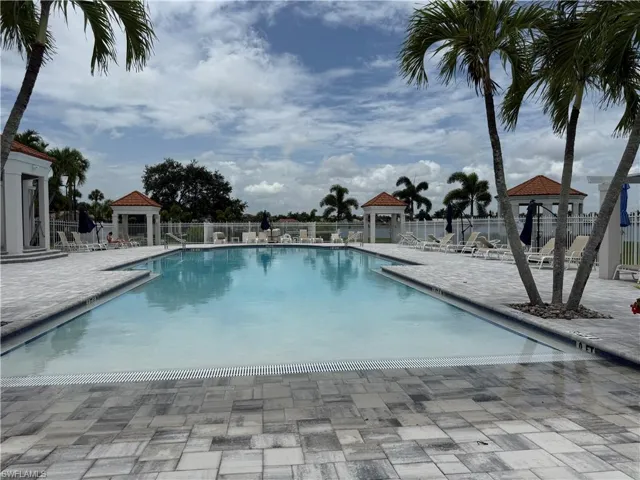 7750 Jewel Ln 103, Naples, Florida 34109