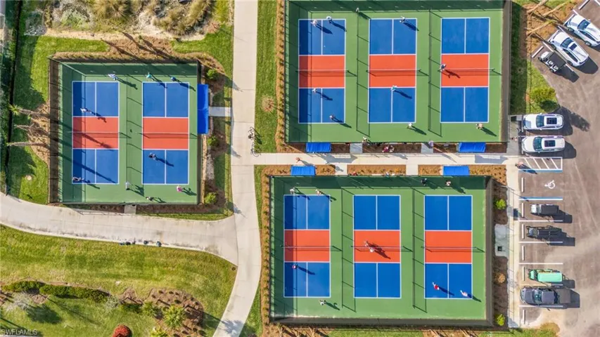 Bird's eye view Pickleball