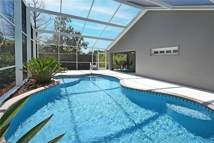 Don't you just want to jump in?!