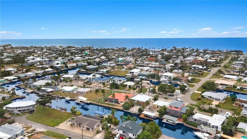 Looking south toward the Intracoastal Waterway, with only minutes to the Gulf of Mexico, Sanibel, Ft. Myers Beach, and some of the best fishing in all of SW Florida.